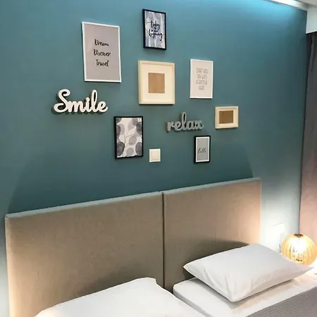 Vibes Kolonaki Апартаменты *